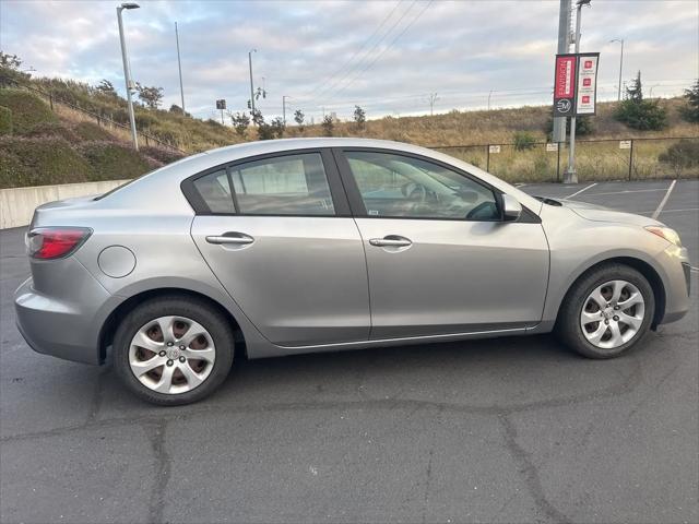 2011 Mazda Mazda3 i Sport