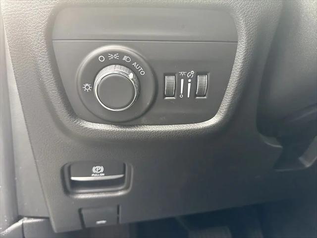 2023 Jeep Grand Cherokee Altitude 4x2