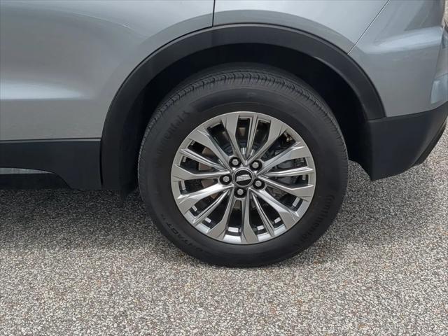 2025 Cadillac XT4 FWD Premium Luxury