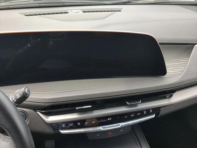 2025 Cadillac XT4 FWD Premium Luxury