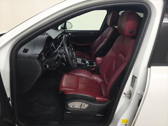 2023 Porsche Macan Macan