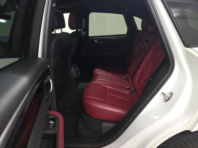 2023 Porsche Macan Macan