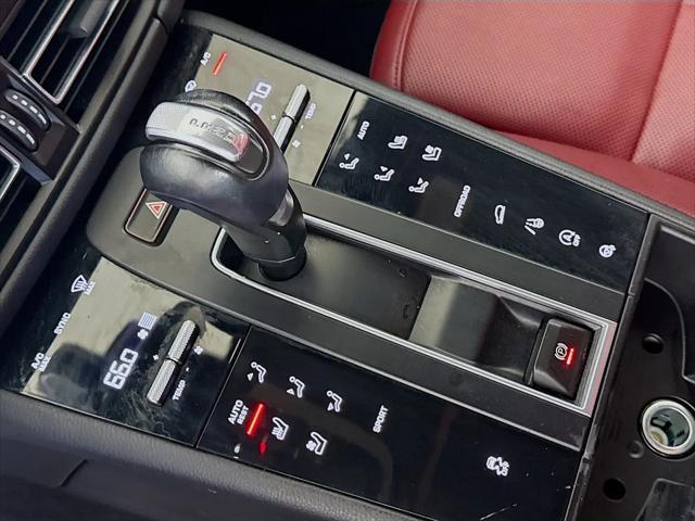 2023 Porsche Macan Macan