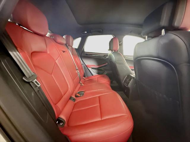 2023 Porsche Macan Macan