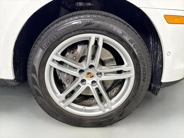 2023 Porsche Macan Macan