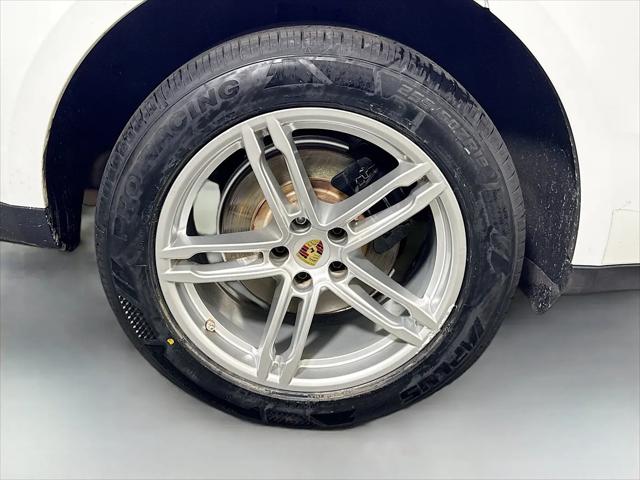 2023 Porsche Macan Macan