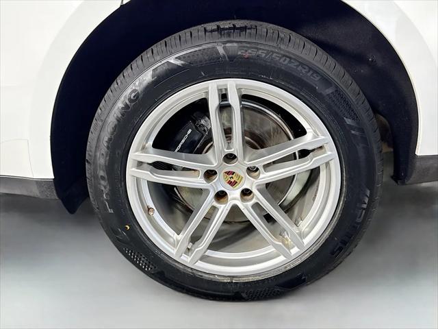 2023 Porsche Macan Macan