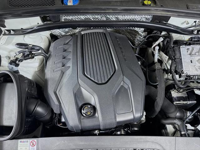 2023 Porsche Macan Macan