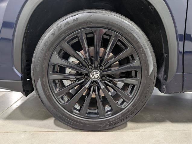 2025 Toyota Highlander XSE