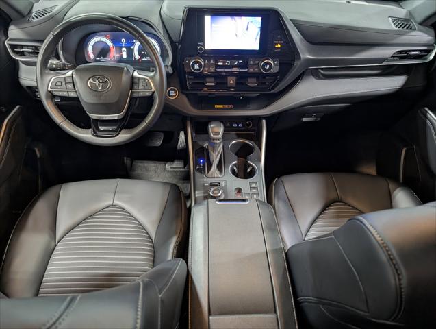 2025 Toyota Highlander XSE