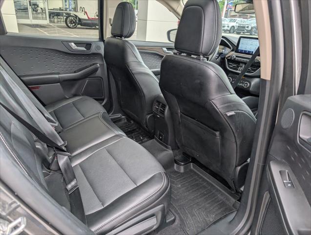 2020 Ford Escape Titanium Hybrid