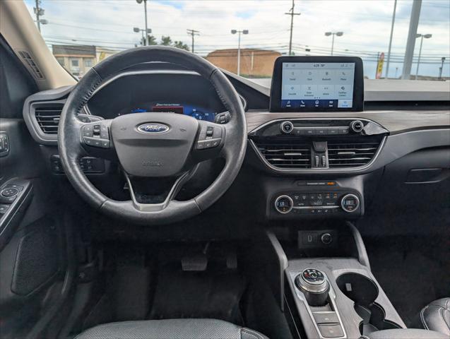 2020 Ford Escape Titanium Hybrid
