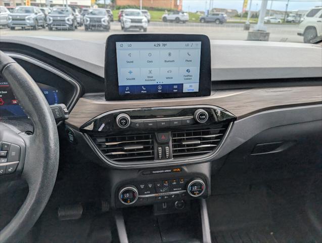 2020 Ford Escape Titanium Hybrid