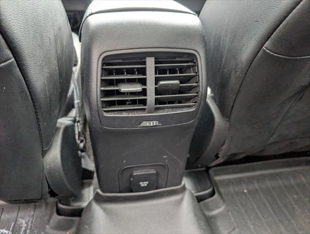 2020 Ford Escape Titanium Hybrid
