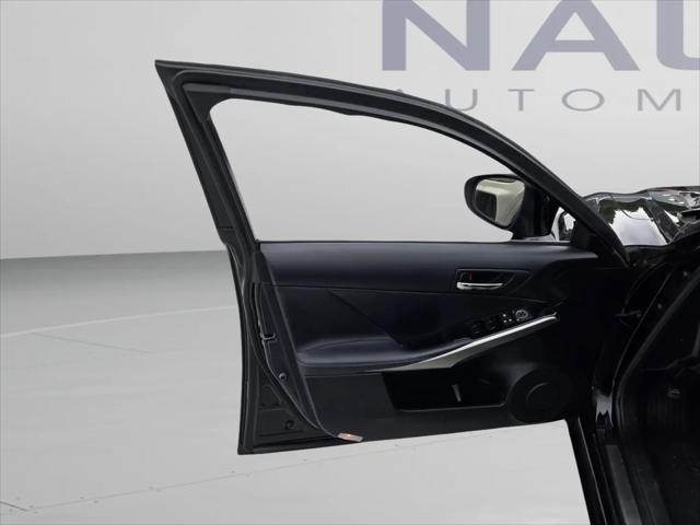 2016 Lexus IS 200t IS 200t