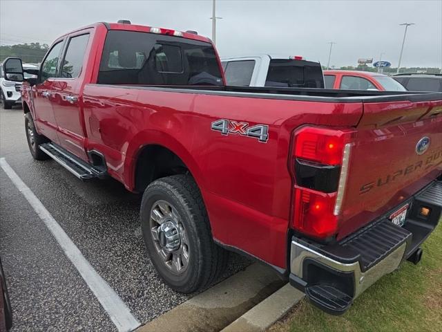 2023 Ford F-350 LARIAT
