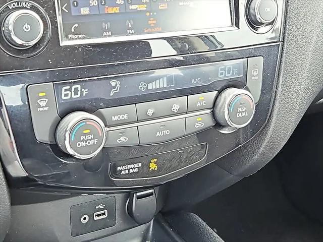 2020 Nissan Rogue Sport SV FWD Xtronic CVT