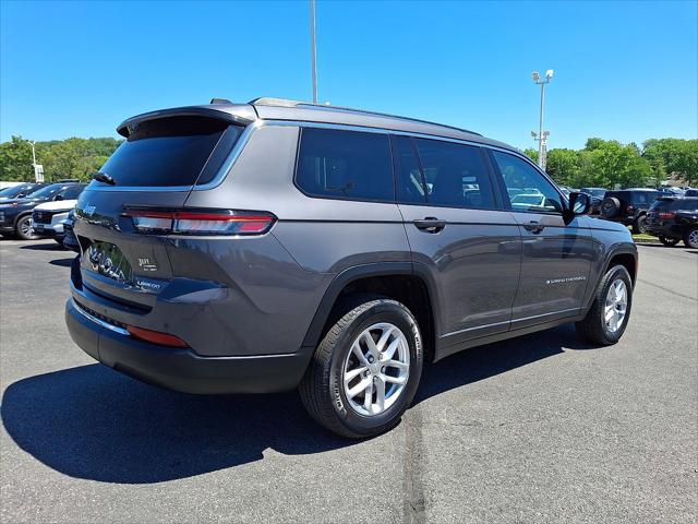2023 Jeep Grand Cherokee L Laredo 4x4