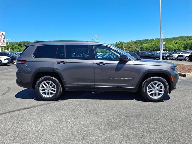 2023 Jeep Grand Cherokee L Laredo 4x4