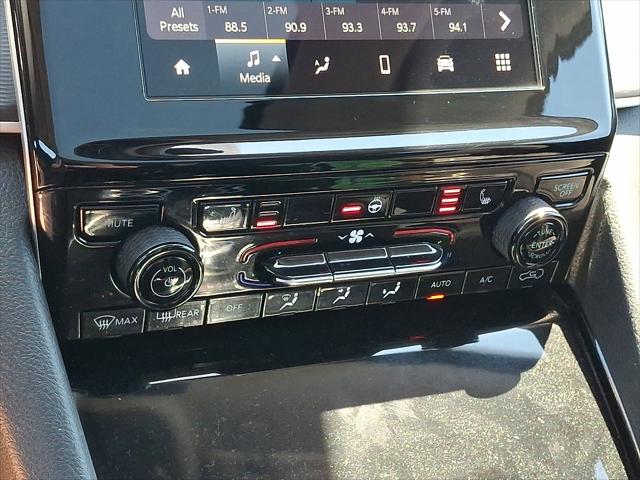2023 Jeep Grand Cherokee L Laredo 4x4