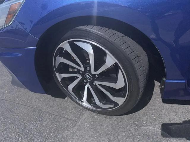 2016 Acura ILX Premium & A-SPEC Packages