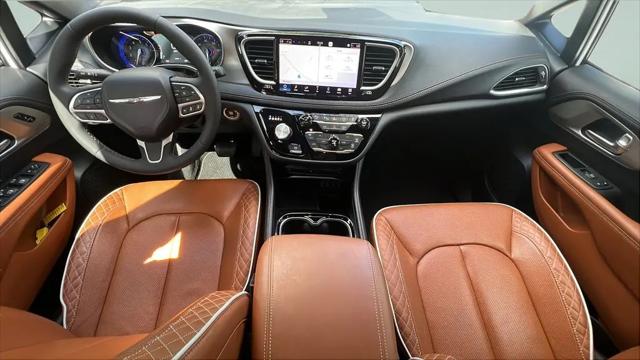 2024 Chrysler Pacifica Pinnacle AWD