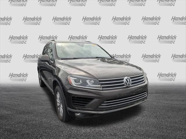 2016 Volkswagen Touareg VR6 Sport