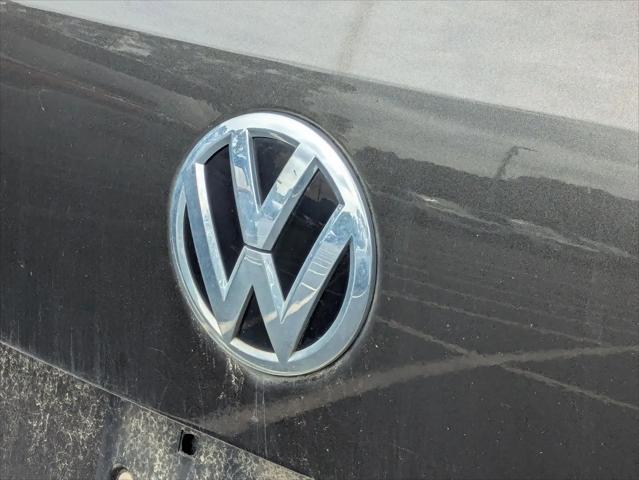 2016 Volkswagen Touareg VR6 Sport