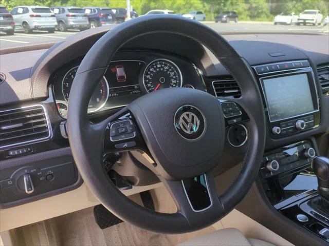 2016 Volkswagen Touareg VR6 Sport