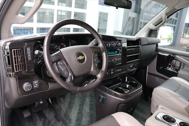 2021 Chevrolet Express Passenger RWD 2500 Regular Wheelbase LS