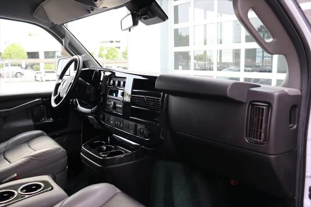 2021 Chevrolet Express Passenger RWD 2500 Regular Wheelbase LS