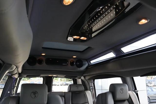 2021 Chevrolet Express Passenger RWD 2500 Regular Wheelbase LS