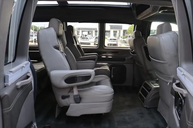 2021 Chevrolet Express Passenger RWD 2500 Regular Wheelbase LS