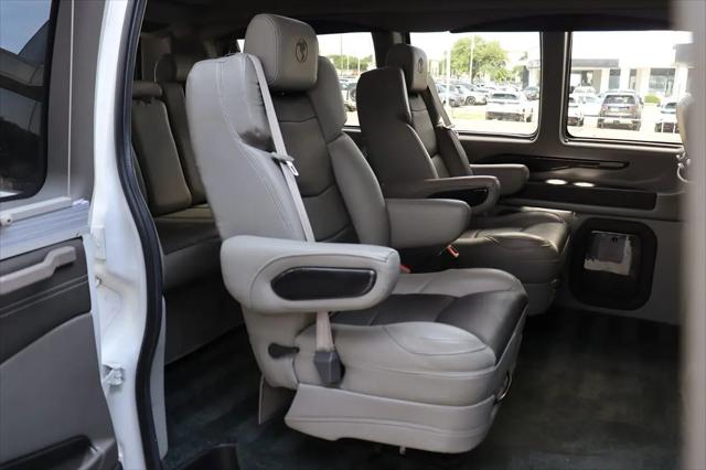 2021 Chevrolet Express Passenger RWD 2500 Regular Wheelbase LS