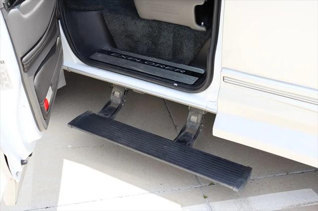 2021 Chevrolet Express Passenger RWD 2500 Regular Wheelbase LS
