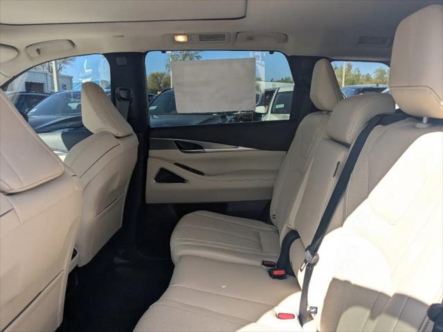 2025 INFINITI QX60 LUXE