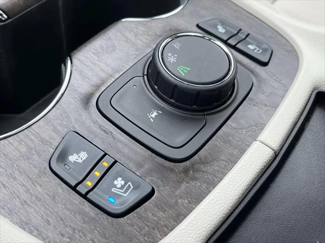 2022 GMC Acadia FWD Denali