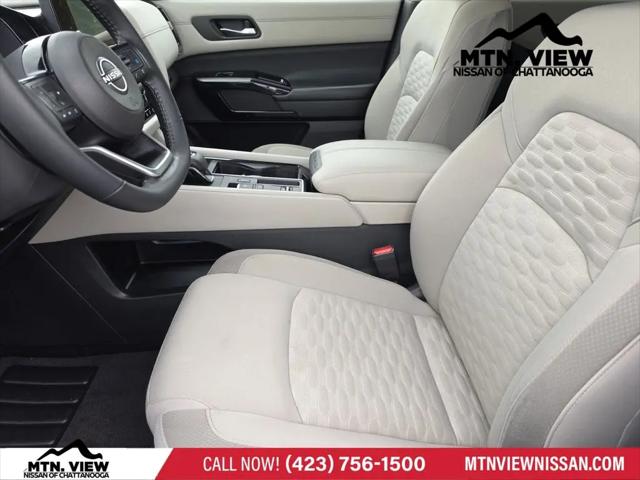 2022 Nissan Pathfinder SV 2WD
