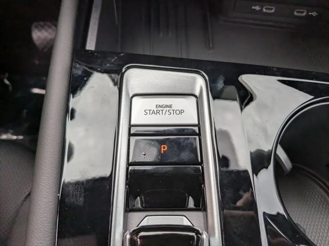 2026 Volkswagen Atlas Cross Sport SE with Technology