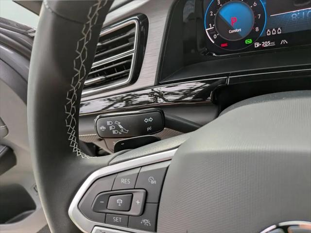 2026 Volkswagen Atlas Cross Sport SE with Technology