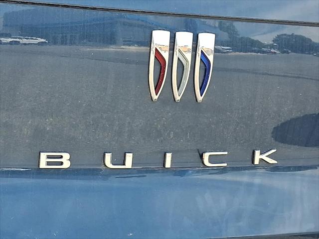 2024 Buick NV Preferred FWD