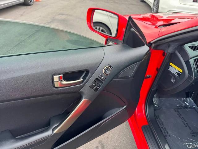 2015 Hyundai Genesis Coupe 3.8 Base