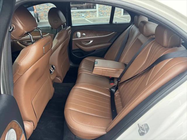 2018 Mercedes-Benz E-CLASS E 300 E 300
