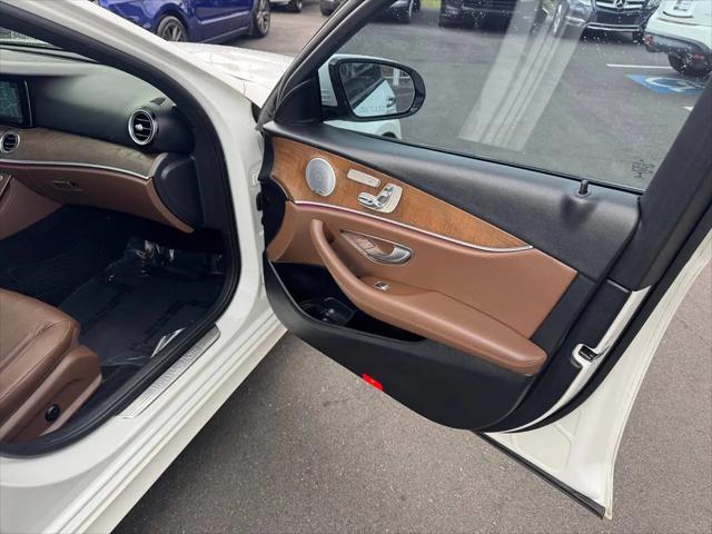 2018 Mercedes-Benz E-CLASS E 300 E 300