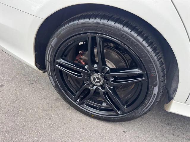 2018 Mercedes-Benz E-CLASS E 300 E 300