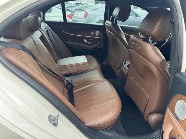 2018 Mercedes-Benz E-CLASS E 300 E 300