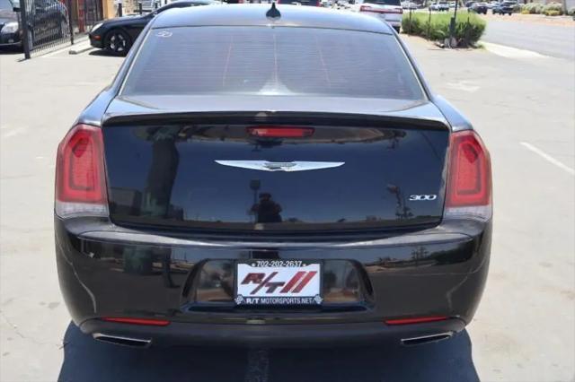 2019 Chrysler 300 Touring