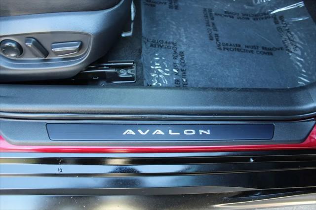 2019 Toyota Avalon Touring