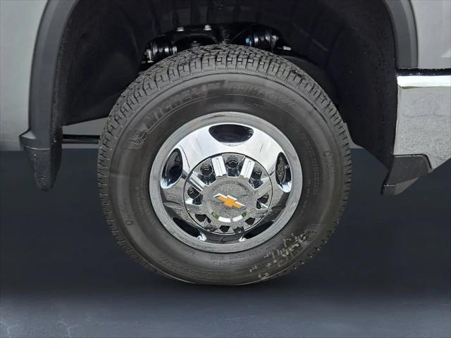 2026 Chevrolet Silverado 3500HD Crew Cab, Long Bed, LT Dual Rear Wheel, RWD