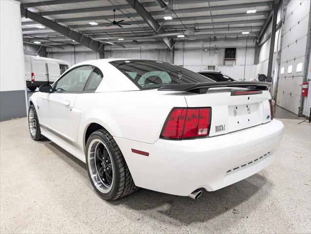 2004 Ford Mustang Mach 1